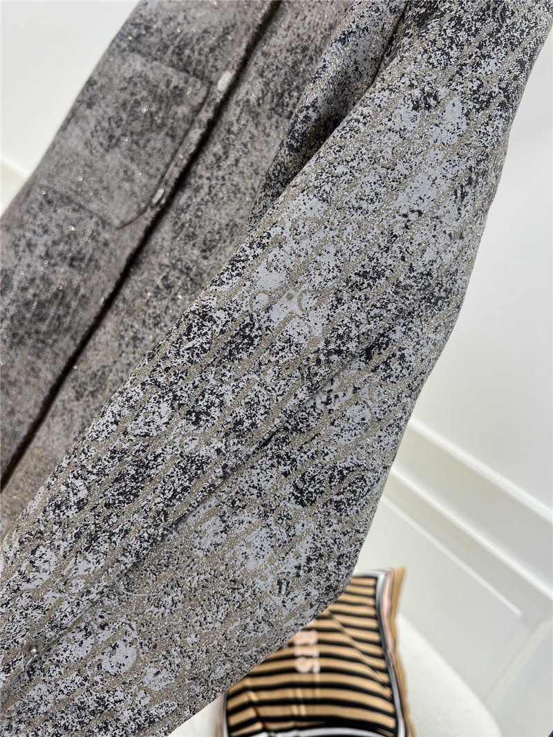 D10r presbyopic glitter shirt