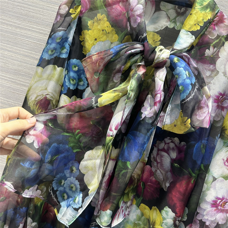 Dolce & Gabbana d&g elegant floral print silk shirt