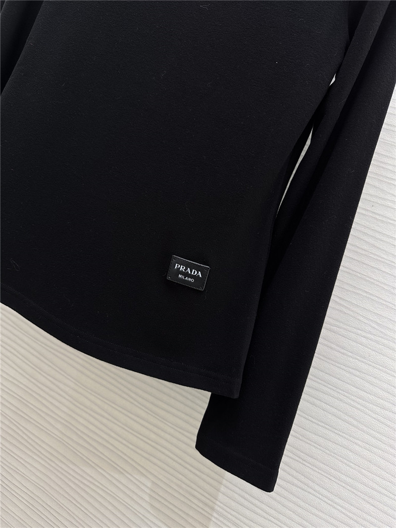 Pra*a classic logo stand collar bottoming shirt