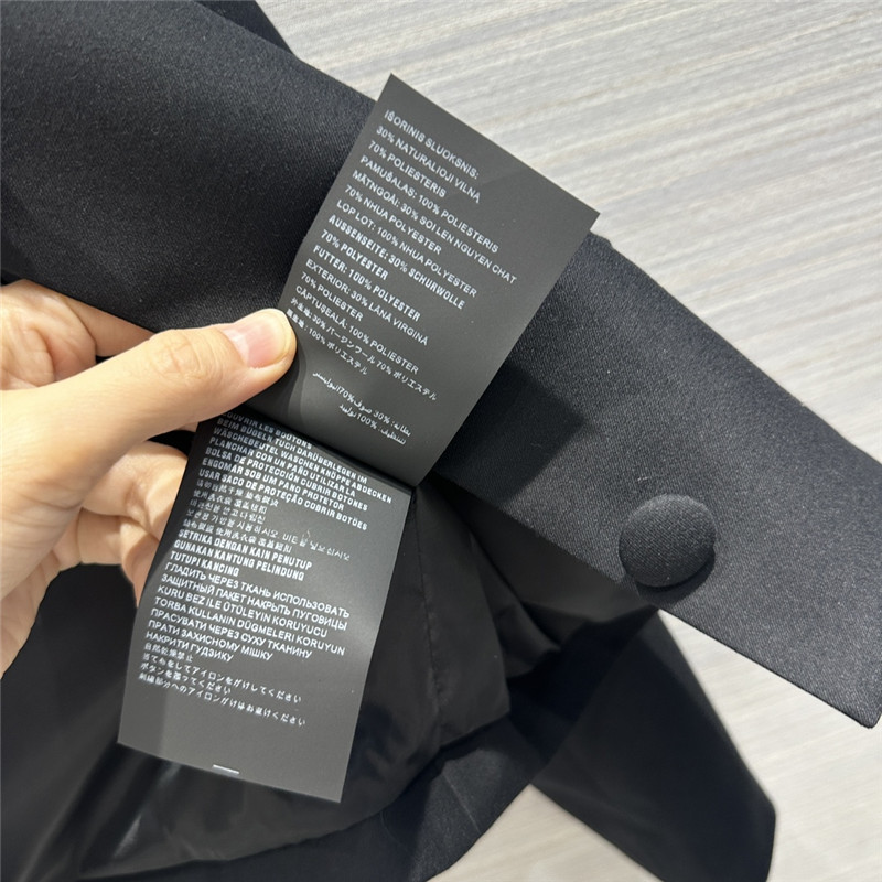 pra*a crystal D1am0nd button double collar design suit jacket