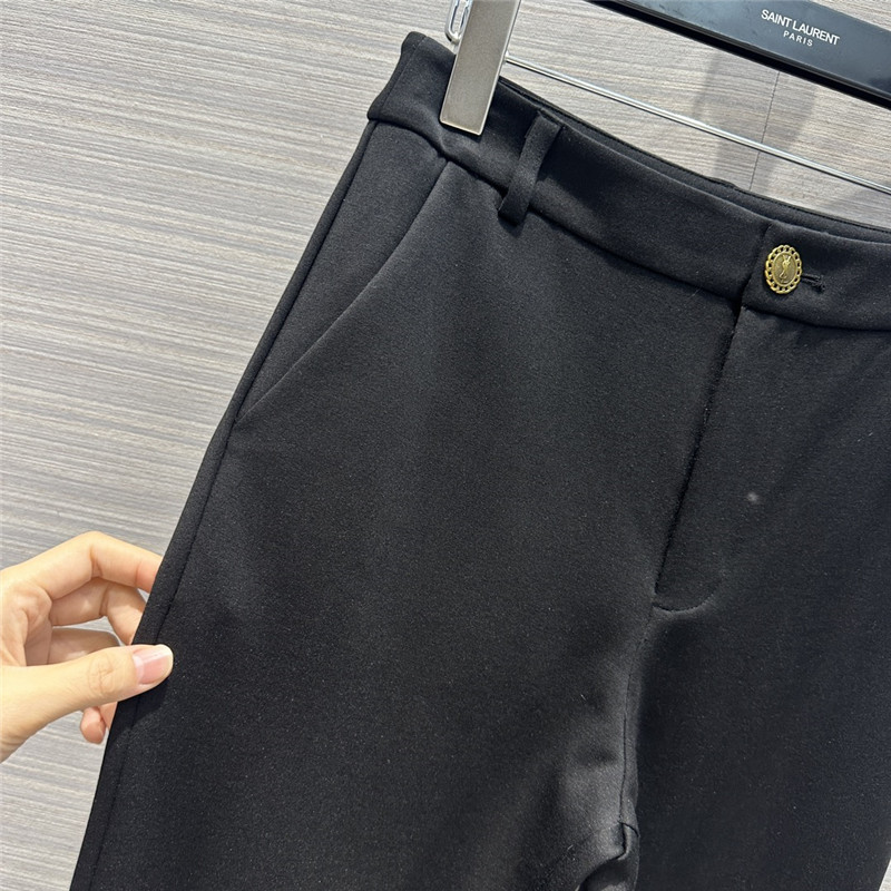 Y51 black trousers