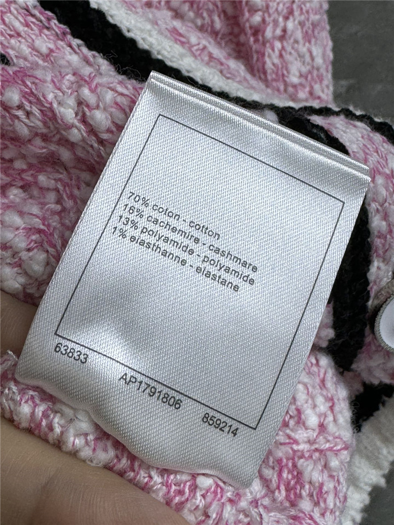 Ch**el three-dimensional pattern cardigan