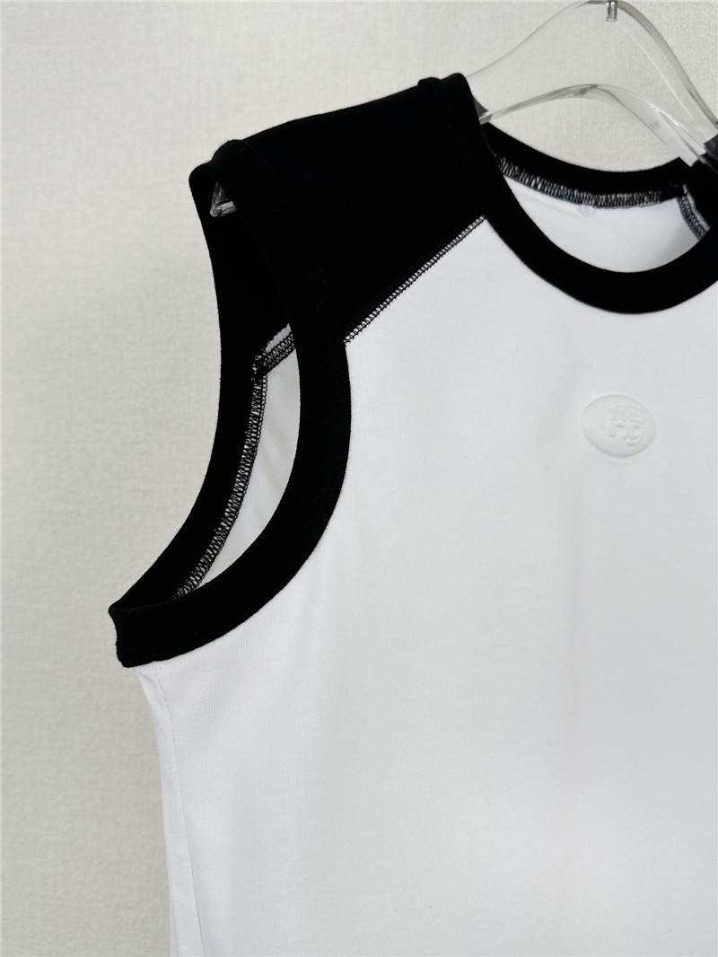A1exa*der wang oval logo contrasting vest