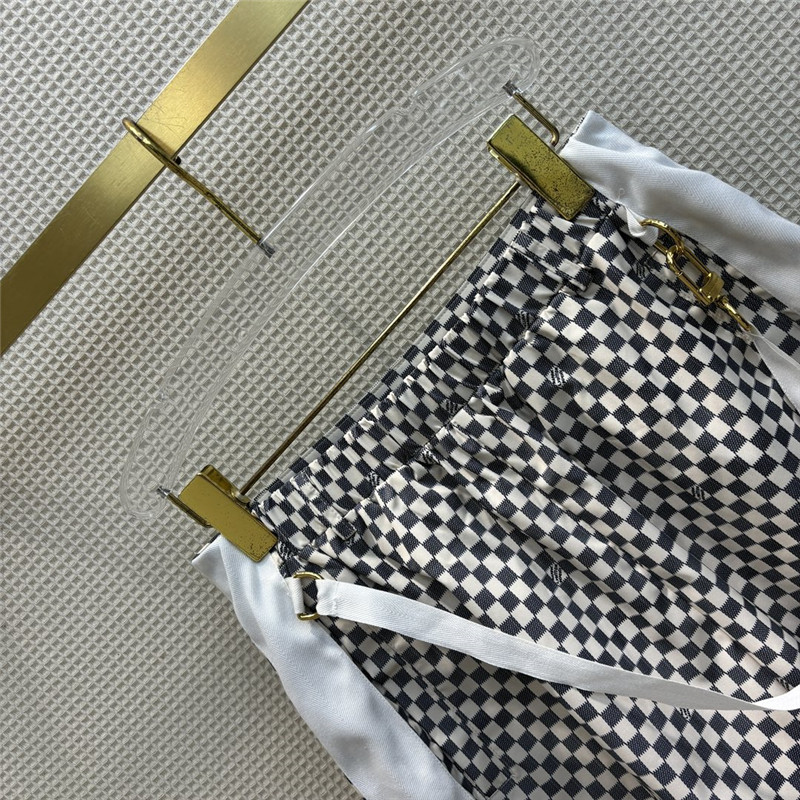 l0vis Vvtt0n lv contrasting checkerboard shorts