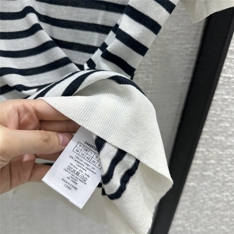 D10r navy sunflower print linen sweater