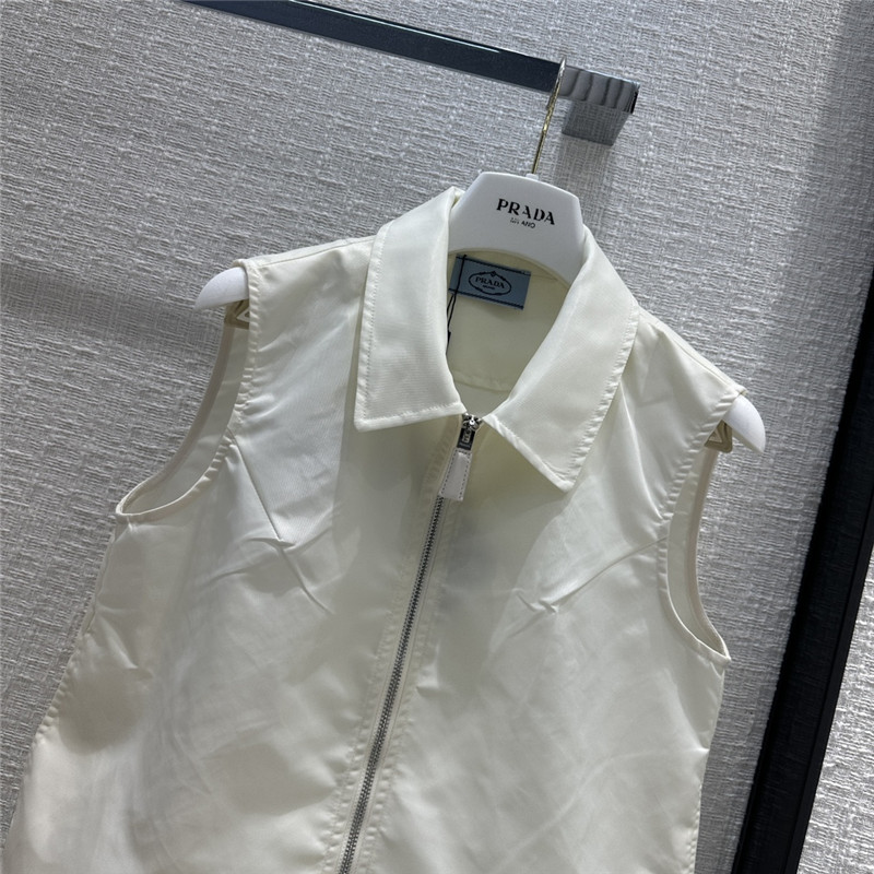 Pra*a fashionable intellectual style nylon suit