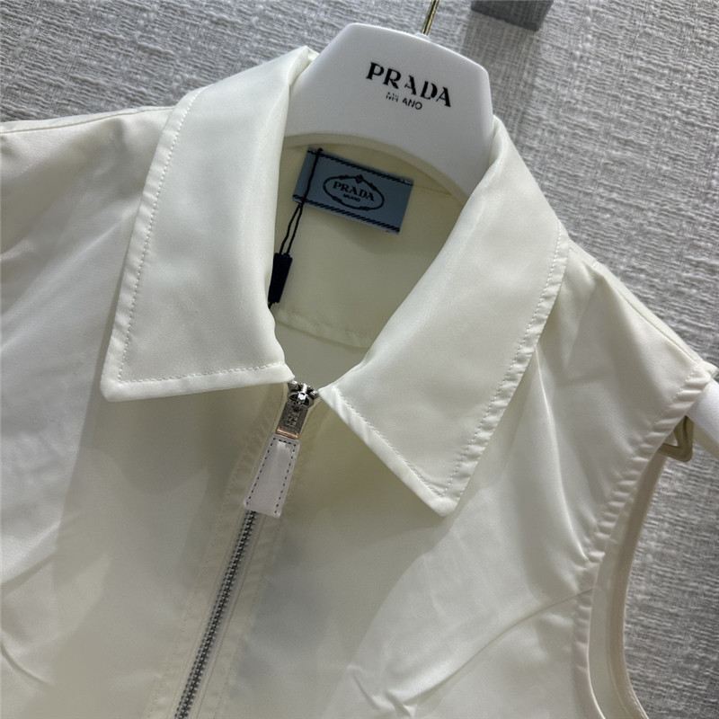 Pra*a fashionable intellectual style nylon suit