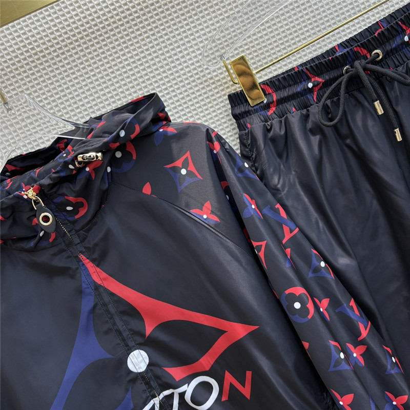 l0vis Vvtt0n lv lazy casual suit