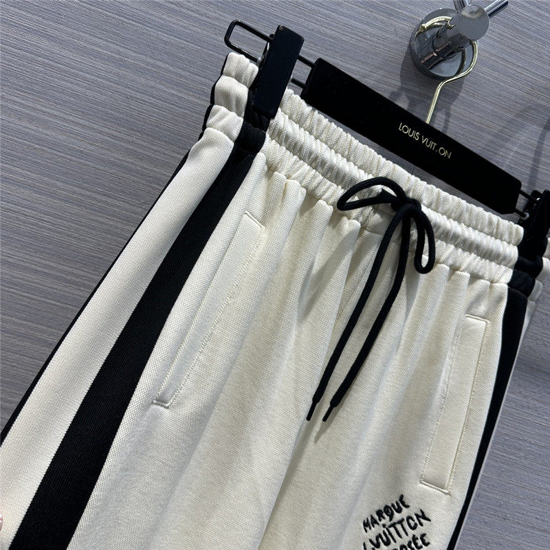 l0vis Vvtt0n lv early spring new set