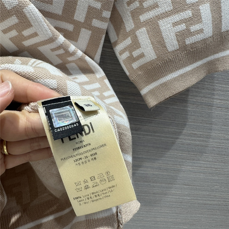 F**di milk tea color presbyopic ff lapel polo knitted top