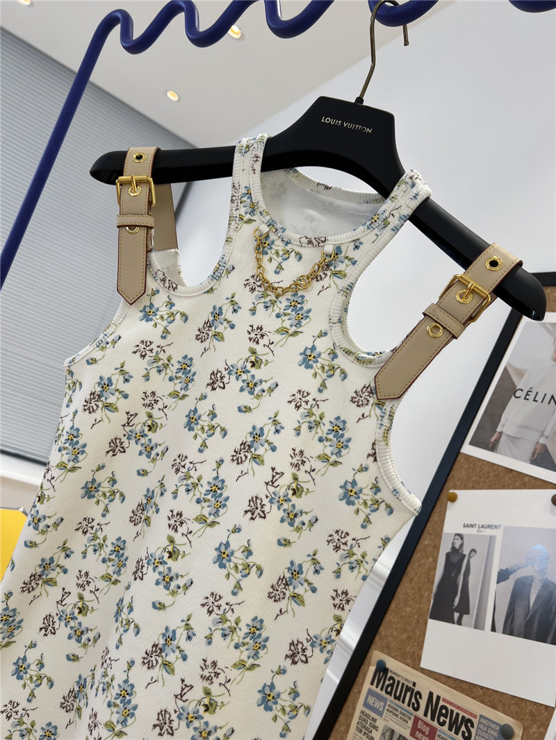 l0vis Vvtt0n lv floral vest