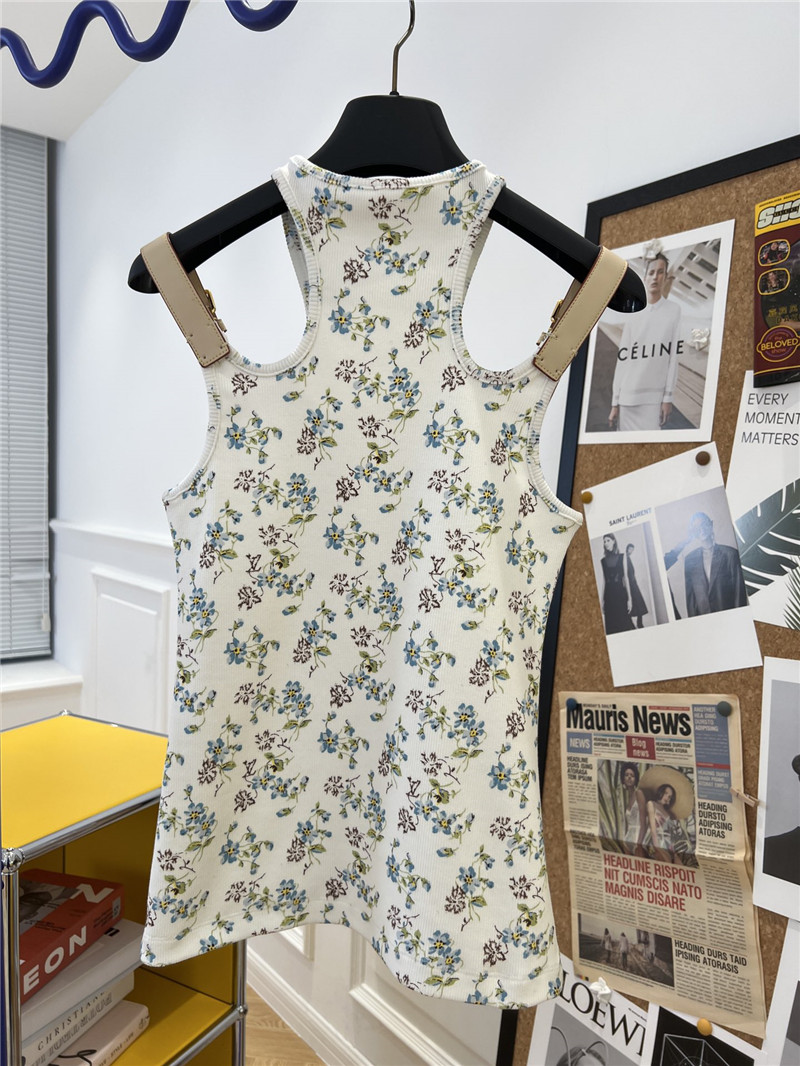 l0vis Vvtt0n lv floral vest