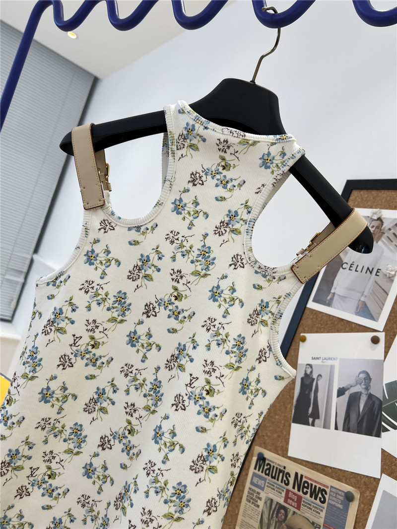 l0vis Vvtt0n lv floral vest