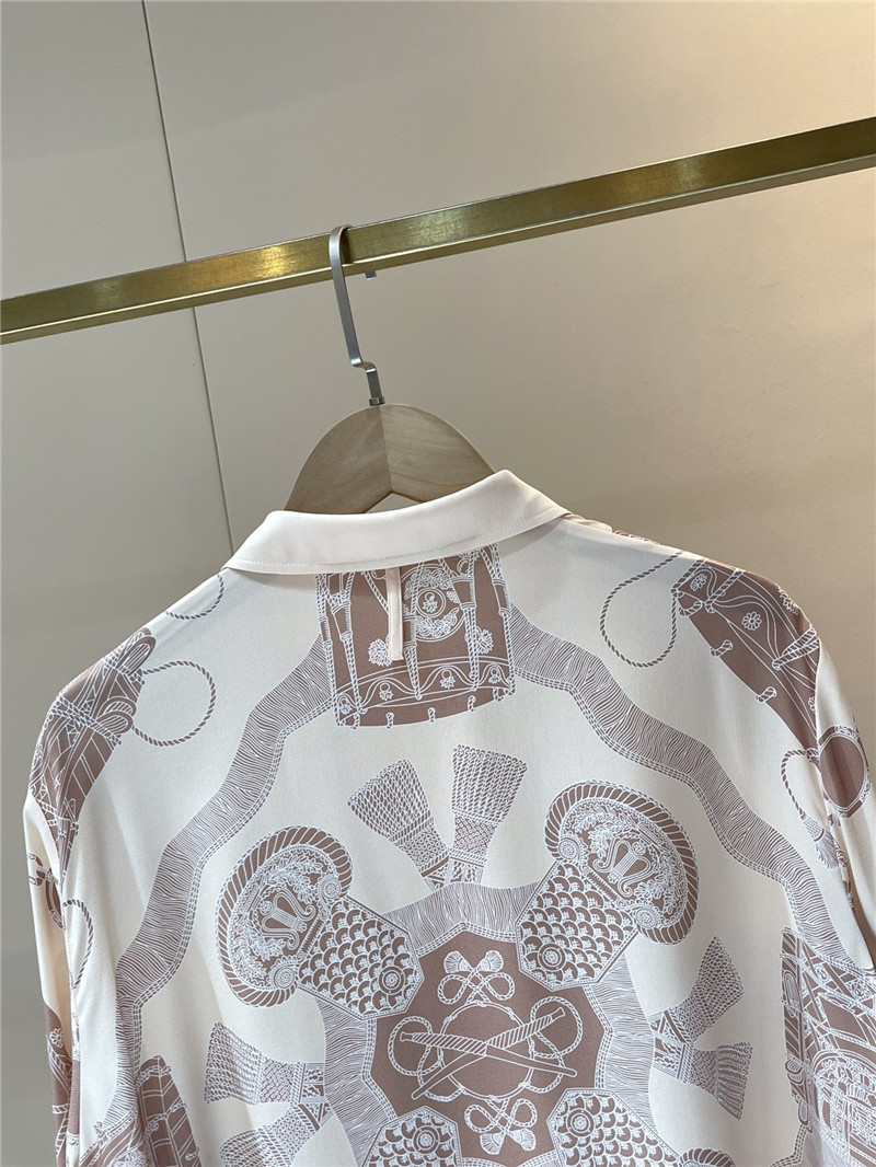H**me5 early spring silk shirt