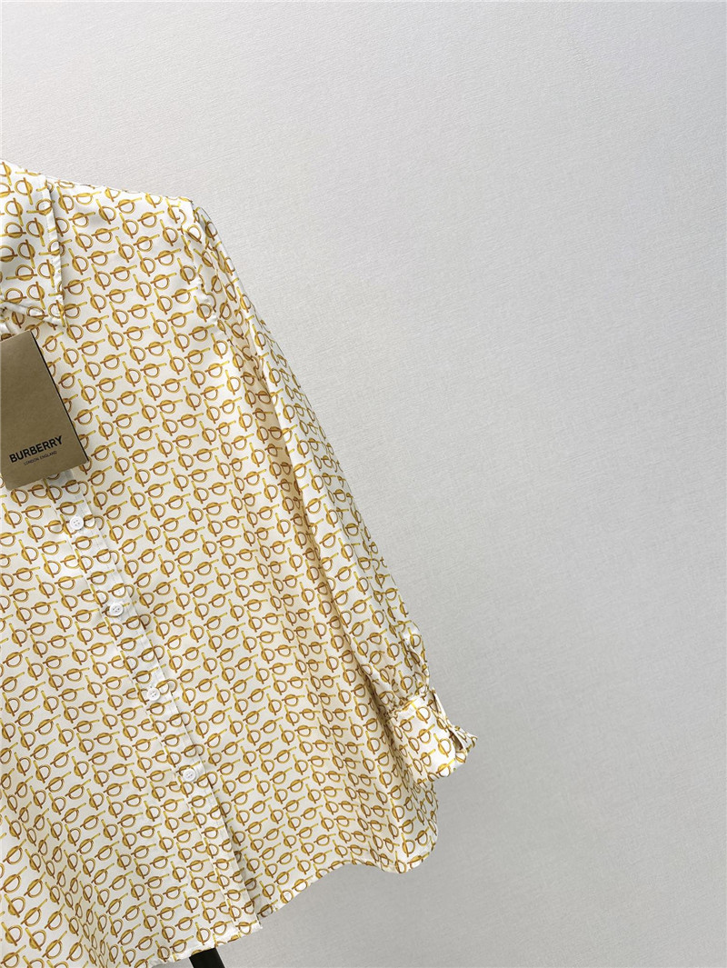 Bv*b*rry b letter print silk shirt