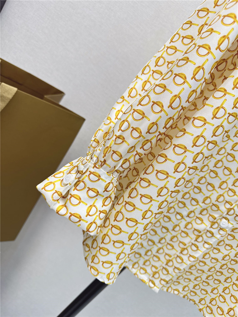 Bv*b*rry b letter print silk shirt