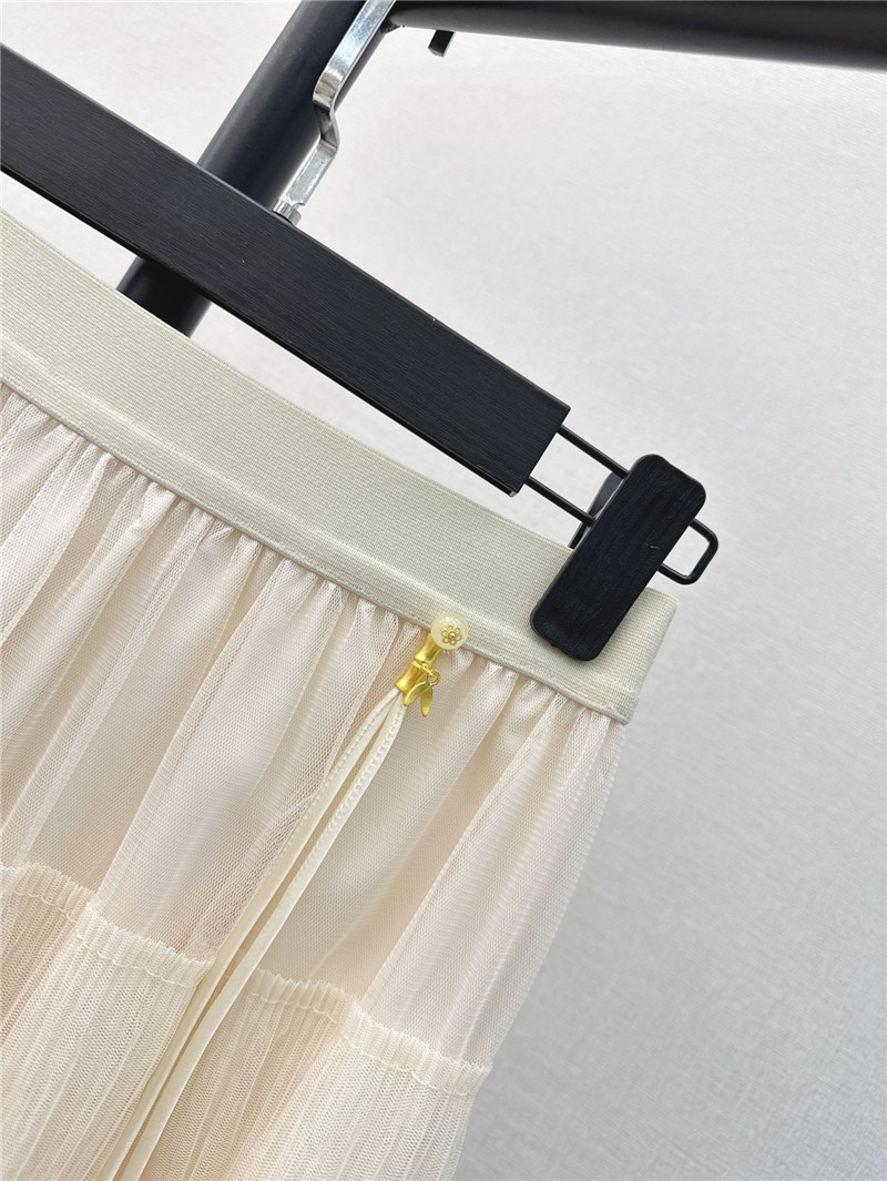 M1um1u new heavy layered mesh skirt