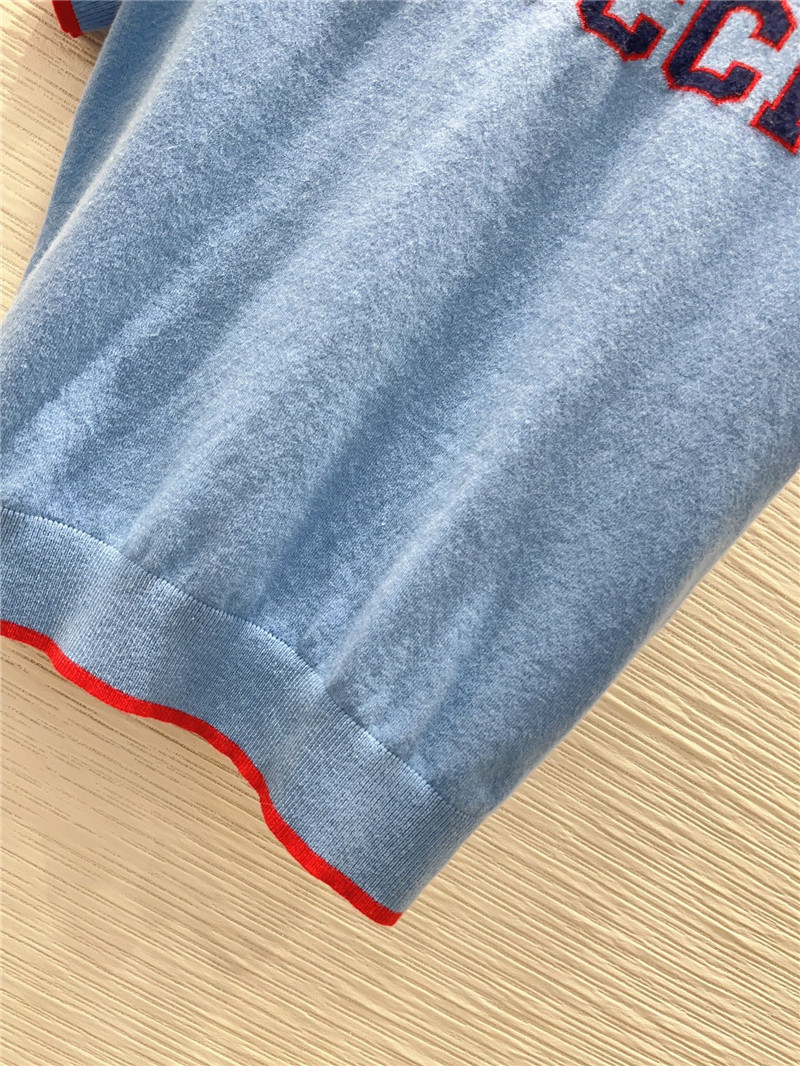 Gvc*1 classic crew neck pullover sweater