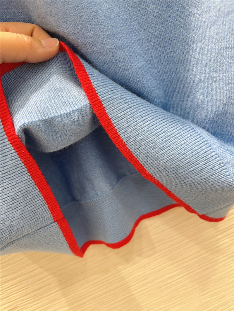 Gvc*1 classic crew neck pullover sweater