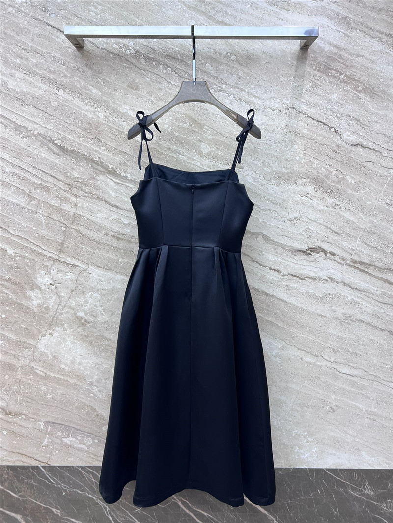 M1um1u classic elegant little black dress