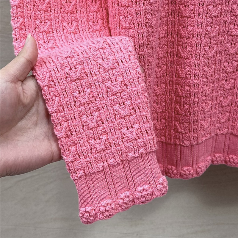 Ch**el hollow embossed braided top