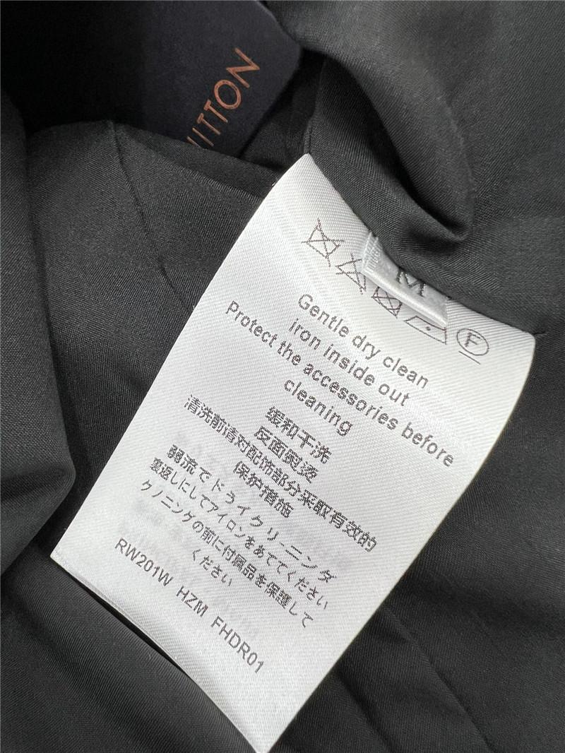 l0vis Vvtt0n lv minimalist cut skirt