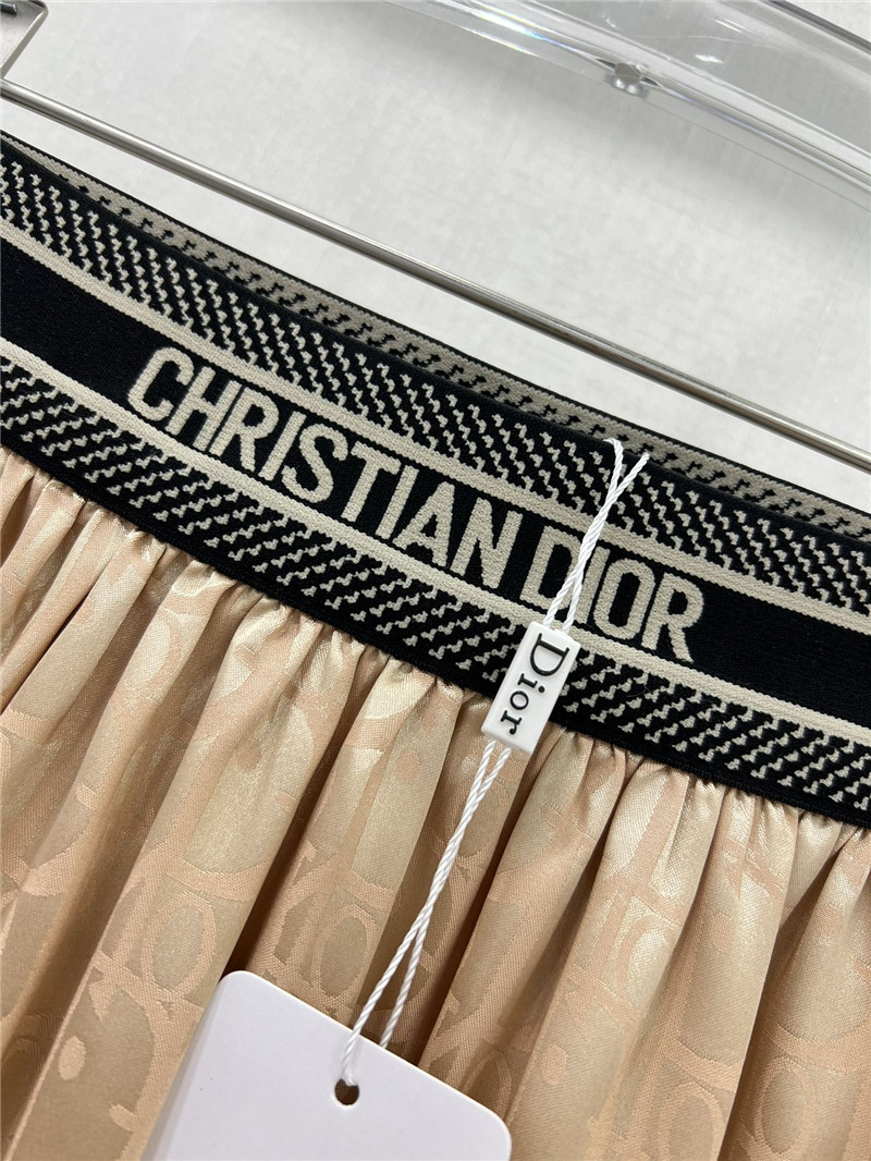 D10r oversized skirt