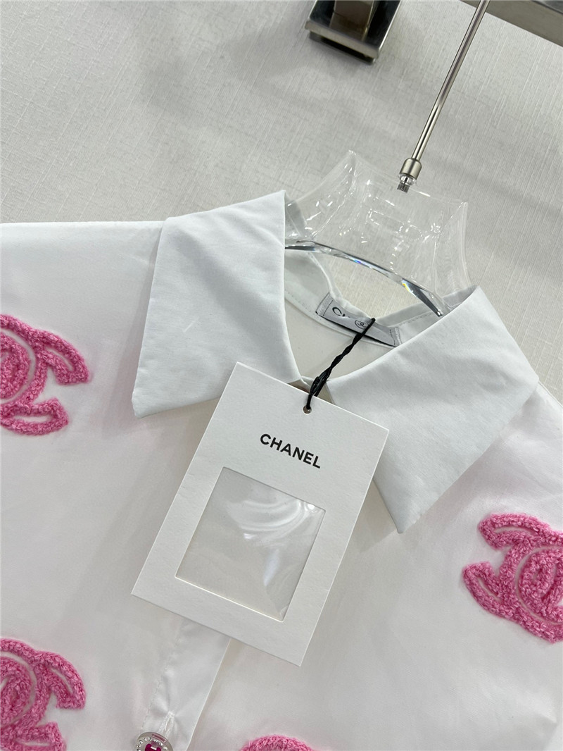 Ch**el contrast towel logo shirt