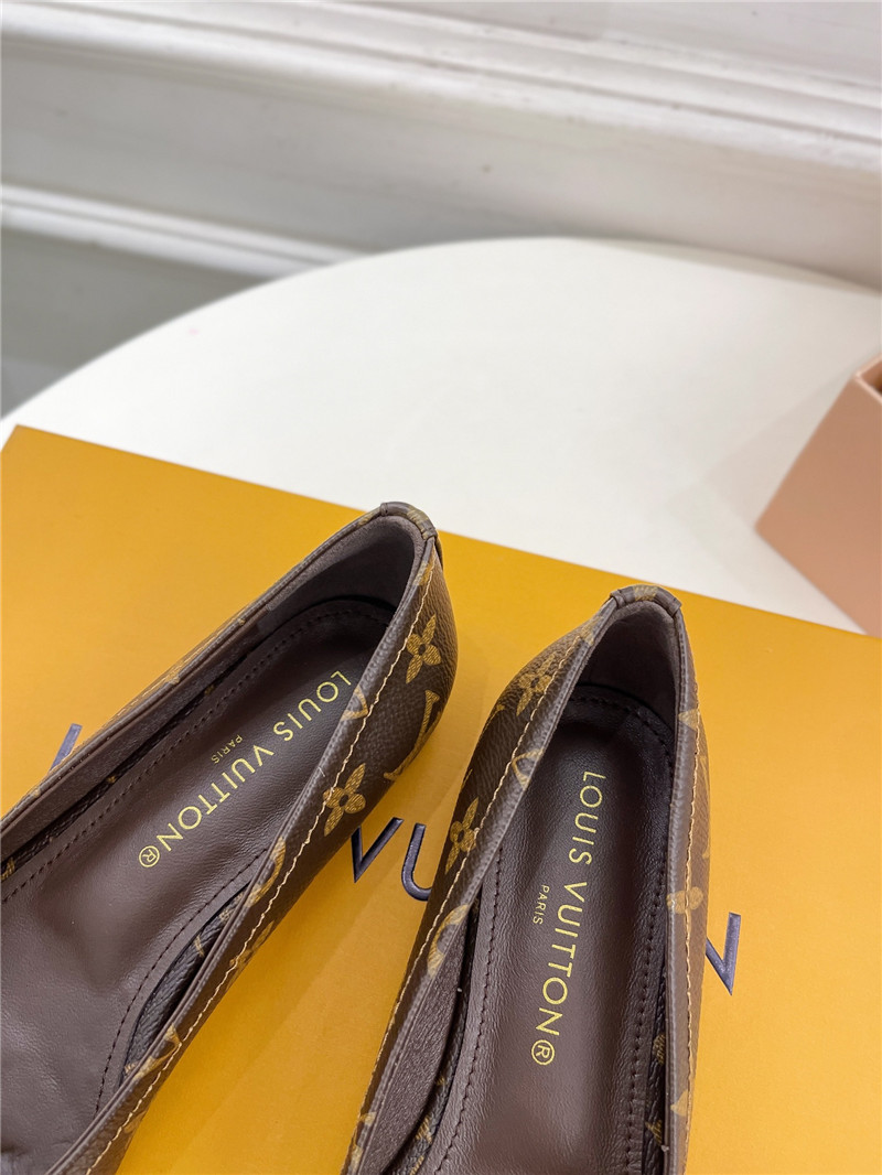 l0vis Vvtt0n lv round toe bow rivet ballet shoes