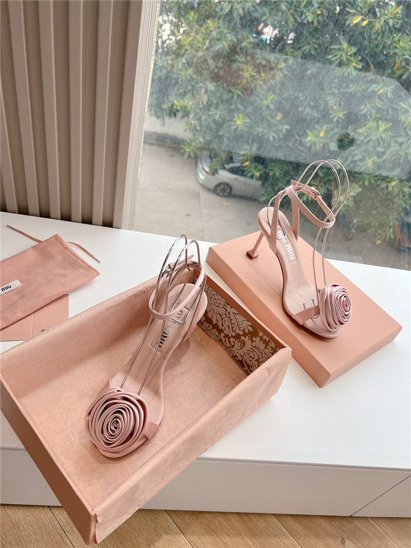 M1um1u rose high heels