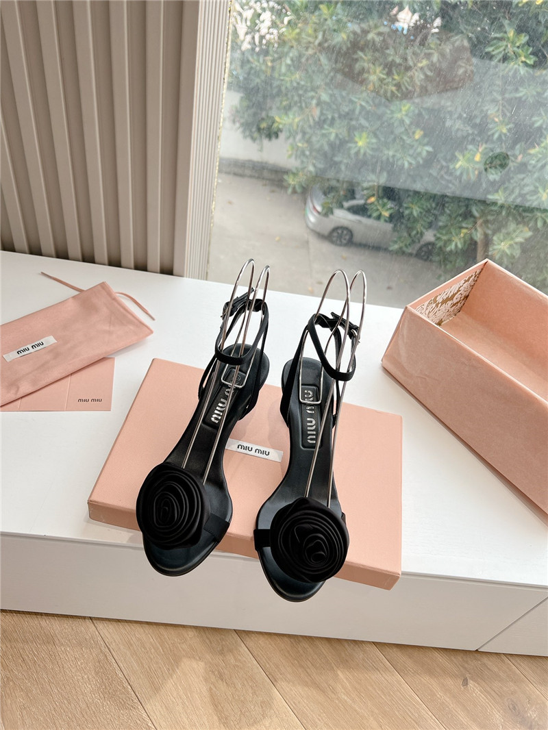 M1um1u rose high heels