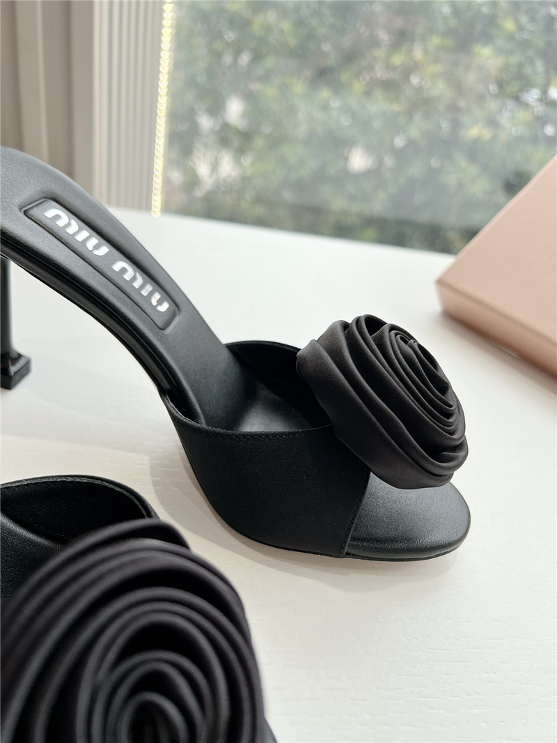 M1um1u rose high heels