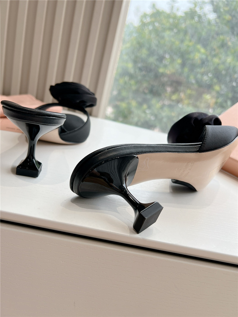 M1um1u rose high heels