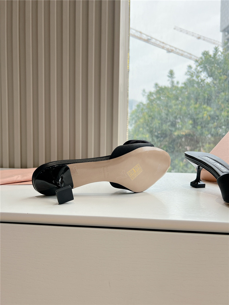 M1um1u rose high heels