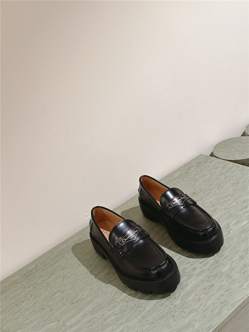 Ch**el new wood grain platform sandals