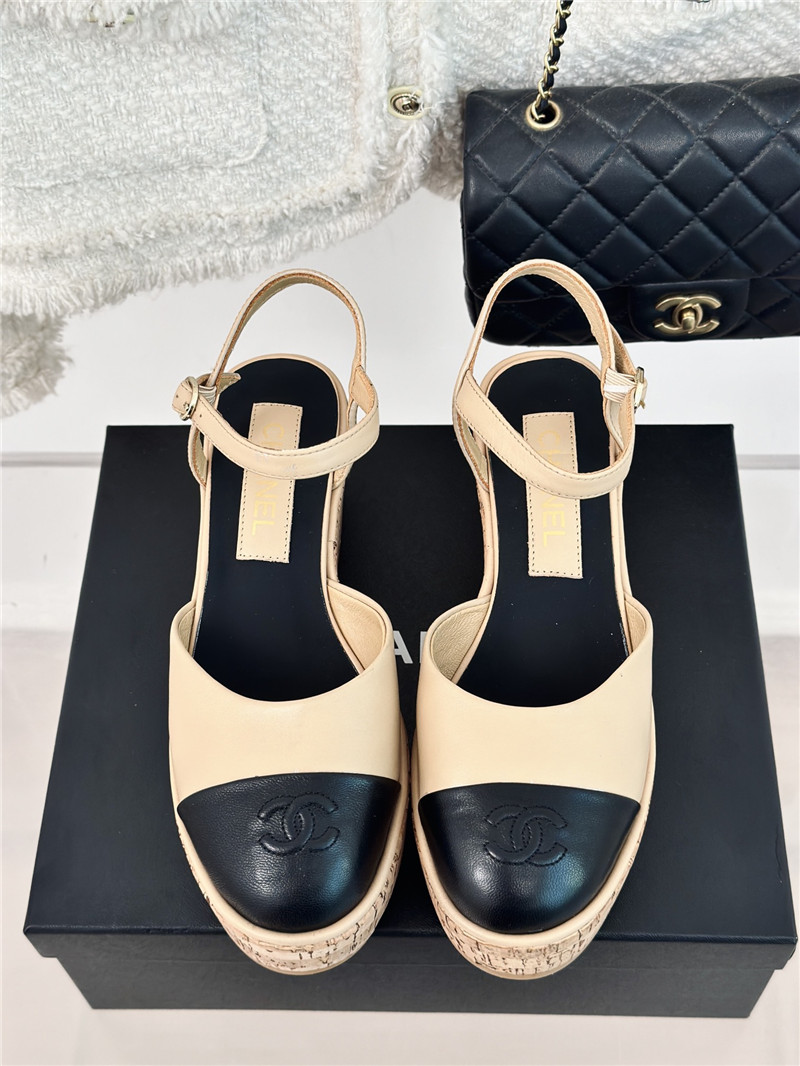 Ch**el new wood grain platform sandals