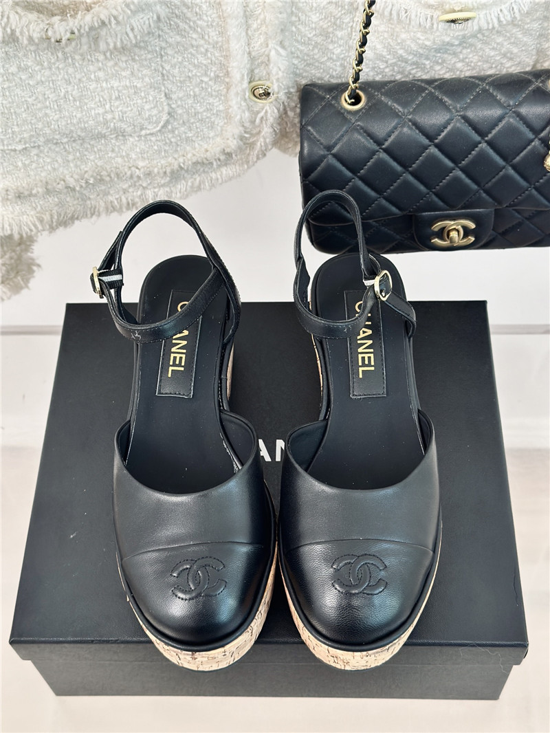 Ch**el new wood grain platform sandals