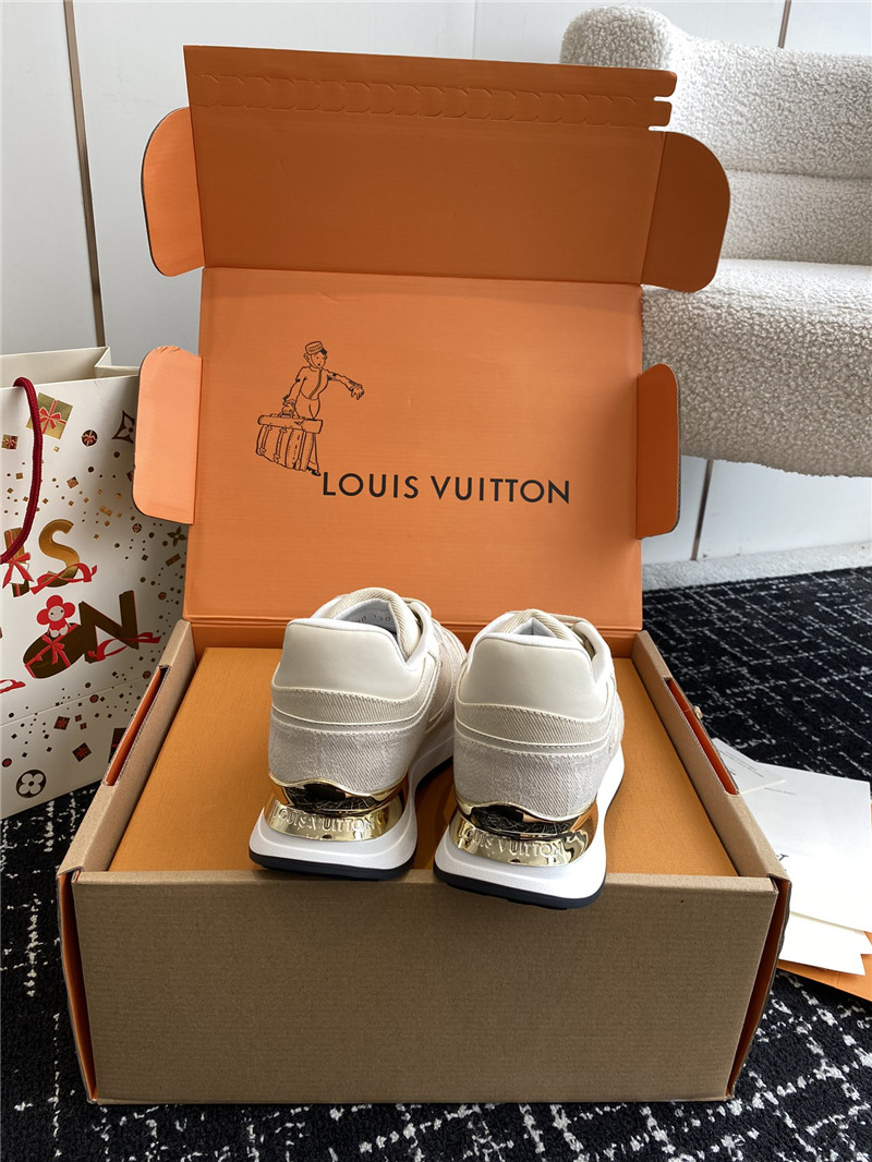 l0vis Vvtt0n lv run away sneakers in beige