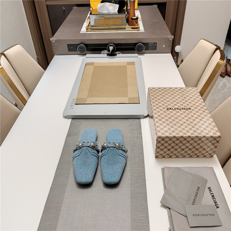 Ba1en*iaga washed denim new color rivet series half-pants