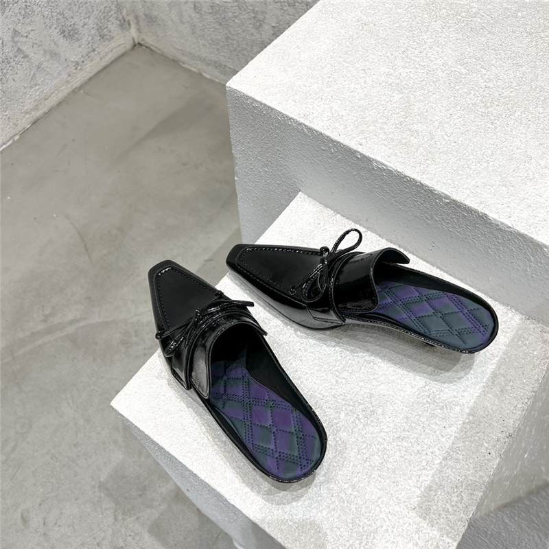 J1m*y Ch00’s latest casual shoes