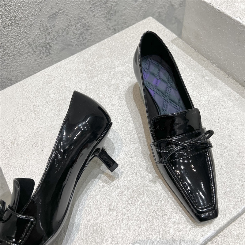 Bv*b*rry new fur heel half slippers