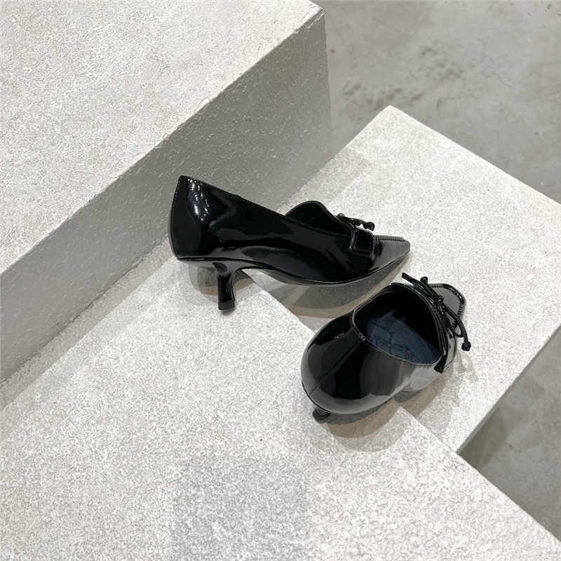 Bv*b*rry new fur heel half slippers