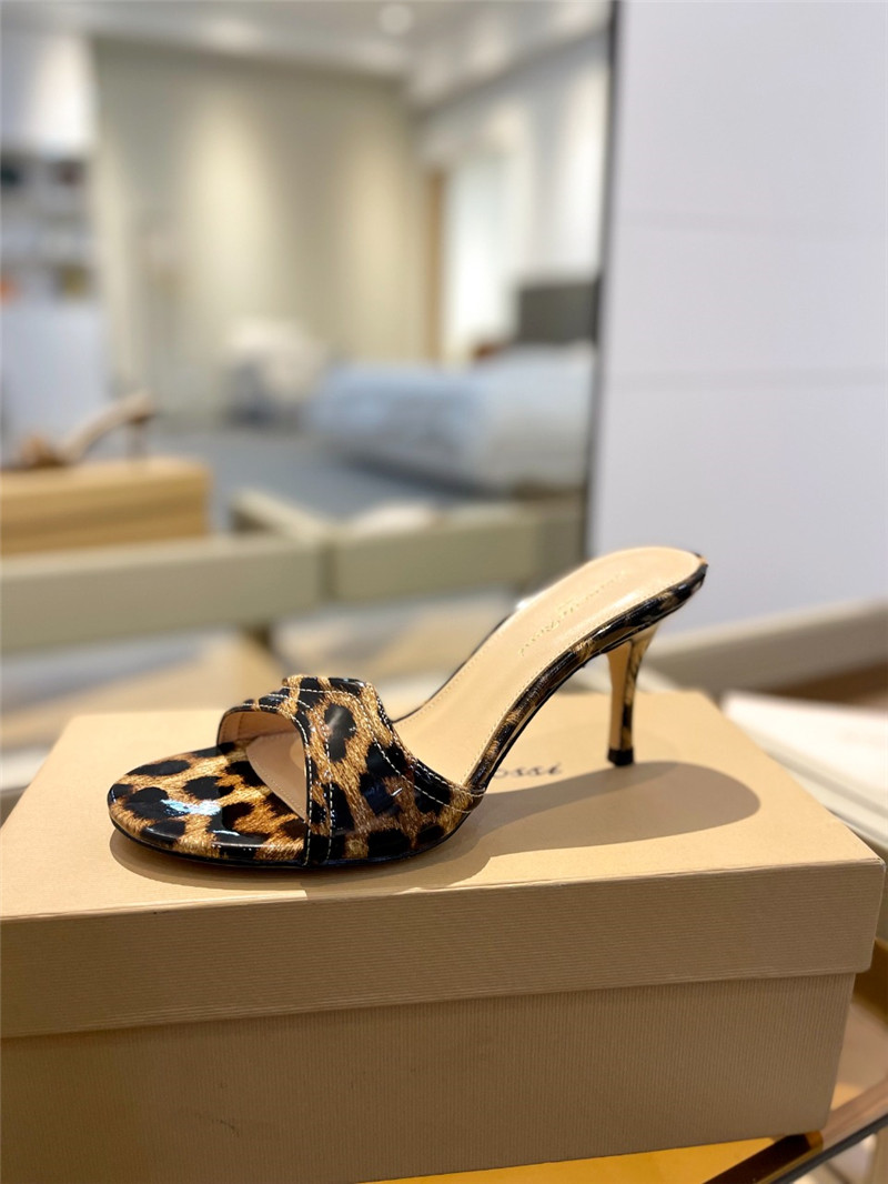 gianvito rossi new semi-trailer