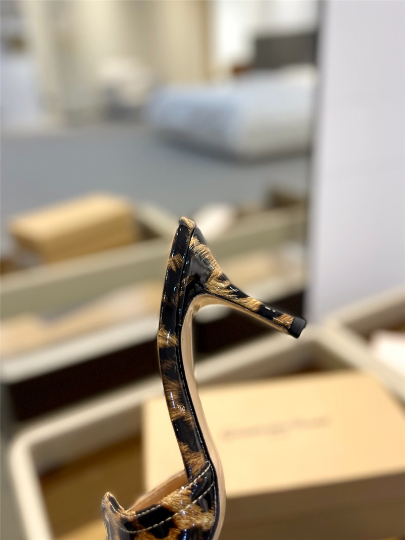 gianvito rossi new semi-trailer