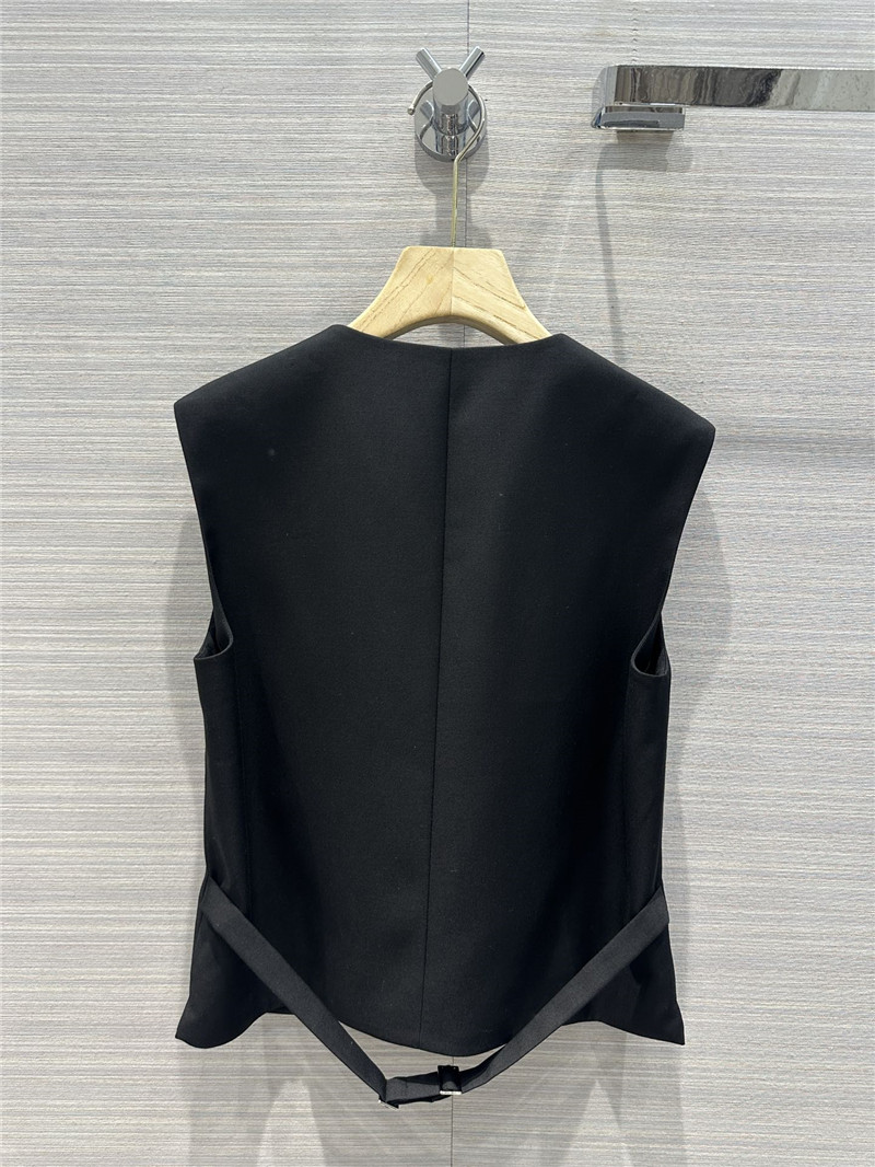 the row high-end suit vest