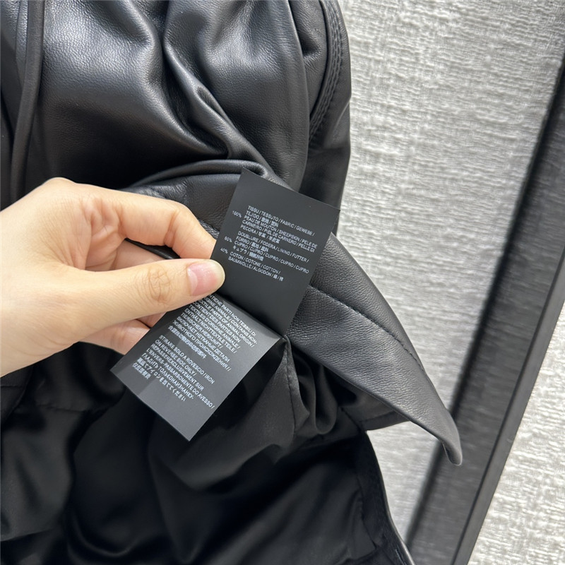 L0ew* elastic high waist sheepskin casual large shorts