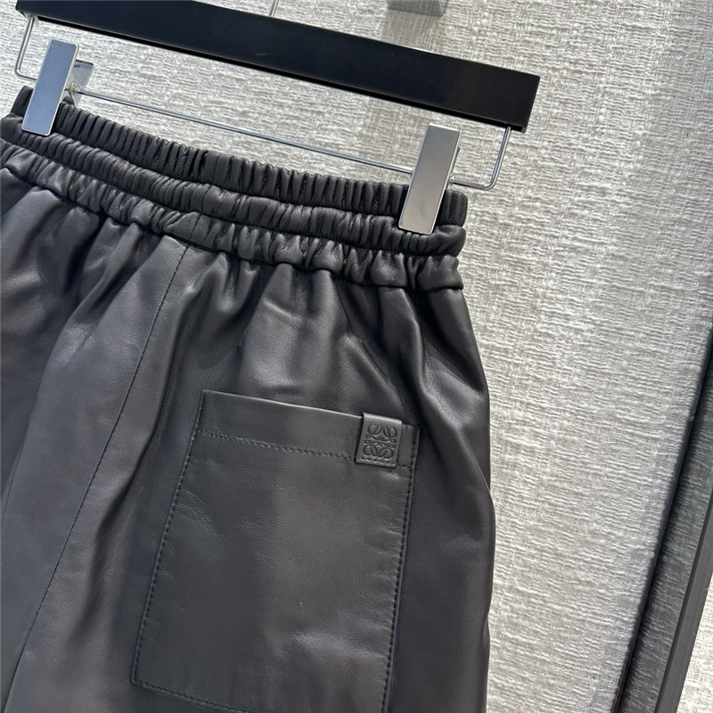 L0ew* elastic high waist sheepskin casual large shorts
