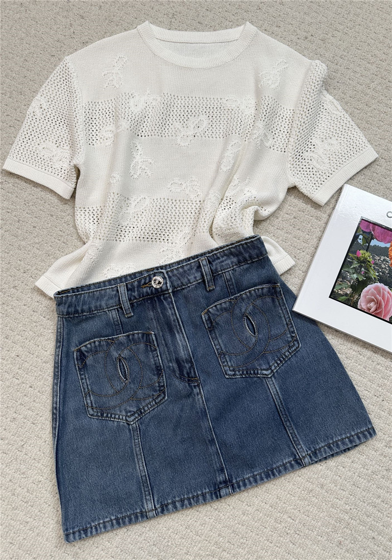 Ch**el positioning bow embroidered jacquard t-shirt