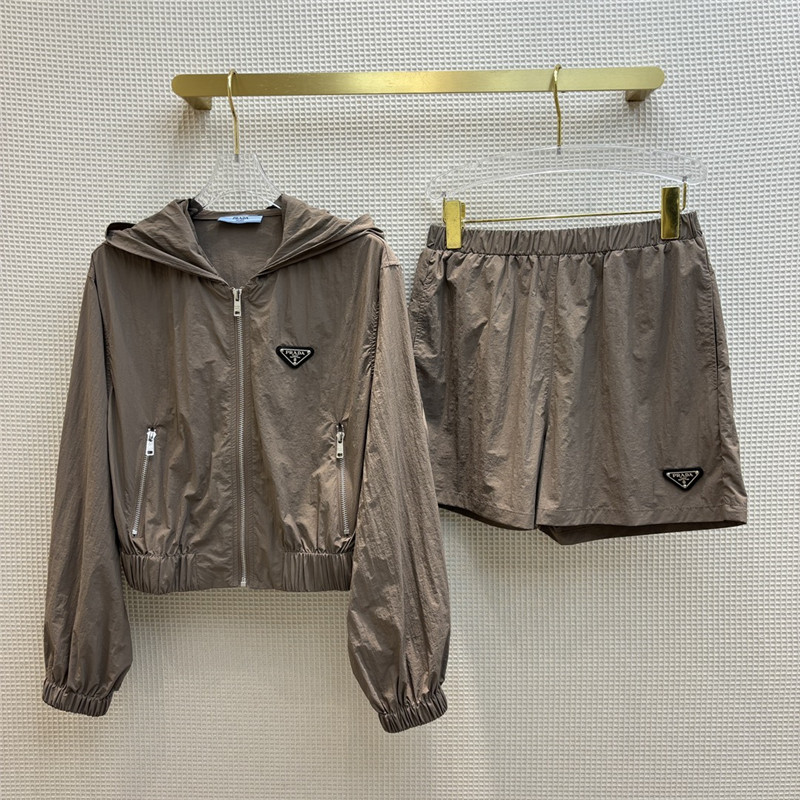 Pra*a hooded zipper jacket + elastic waist shorts set