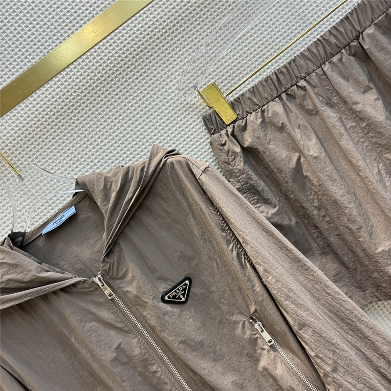 Pra*a hooded zipper jacket + elastic waist shorts set
